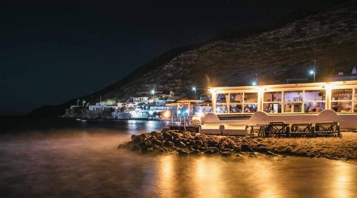 Folie all day bar restaurant Sifnos – διοργάνωση γάμου