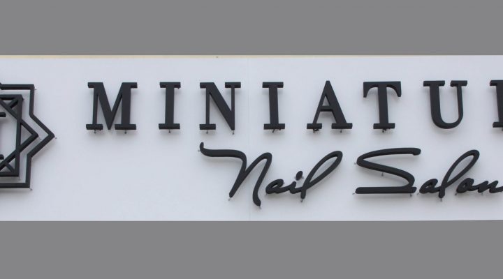 Miniature Nail Salon