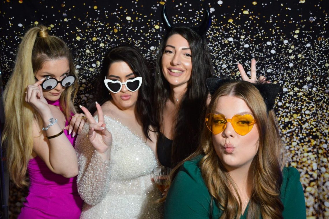 MARIA ALAFOUZOU  PHOTOBOOTH
